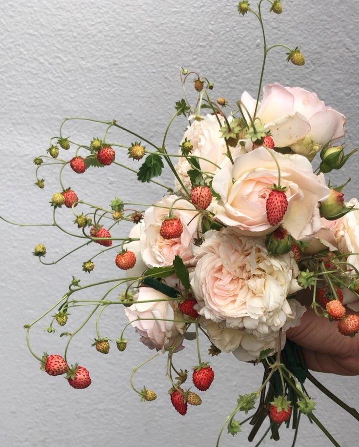 Sunrise Reverie: Warm Radiant Bouquet